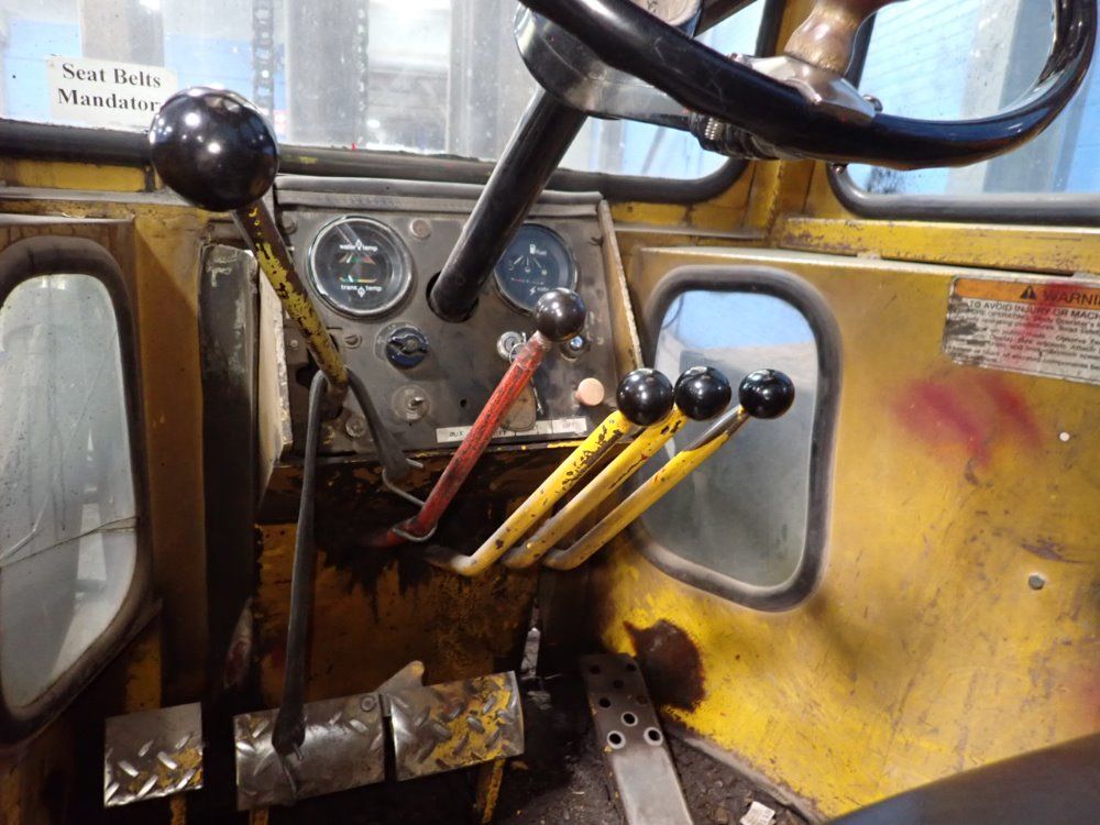 Allis Chalmers Diesel Forklift - Ea 700