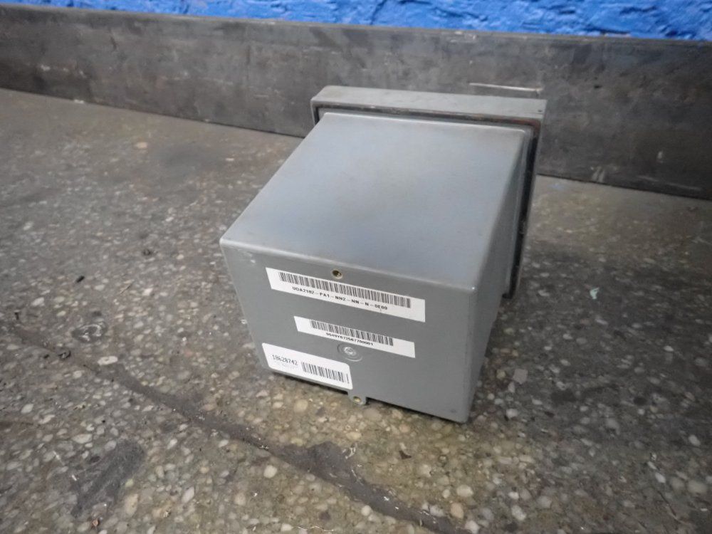 Honeywell Dual-input Analyzer - Uda-2182-pa1-nn2-nn-n-0e00