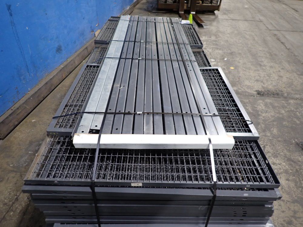 48" X 110 1/2" Caging