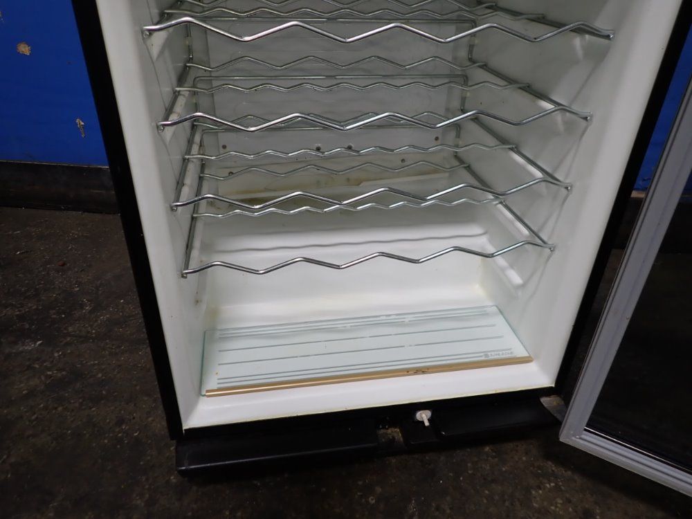 U-line Refrigerator - Uln-75wcss-00