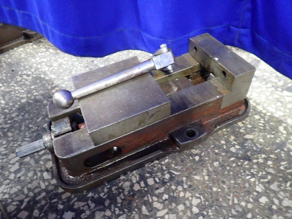 6" Vise
