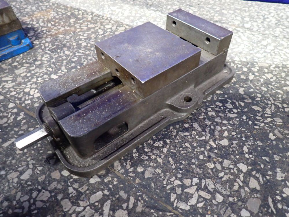 6" Vise