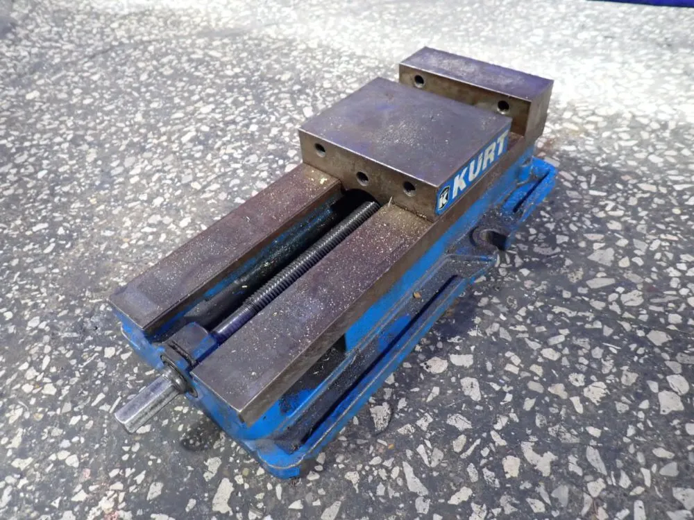 Kurt 6" Vise