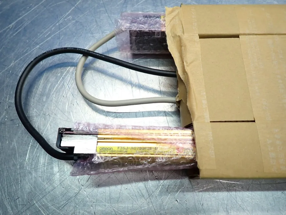 Omron Safety Light Curtain - F3sj-a0780p25