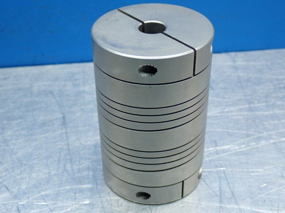 Helicat Od: 2 1/4 In, Length: 3 1/2 In, Bore: 1/2 In Mc7c-series Flexible Stainless Steel Integral Clamp - Mc7c225-16-16