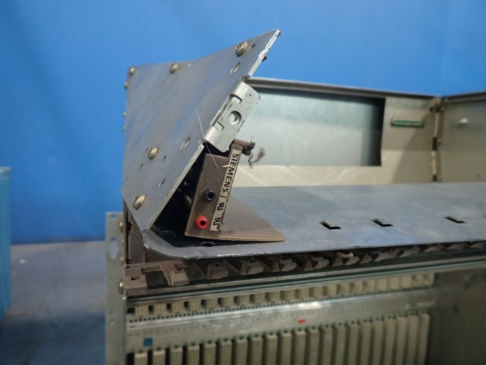 Siemens Expansion Rack - 6es5188-3ua12