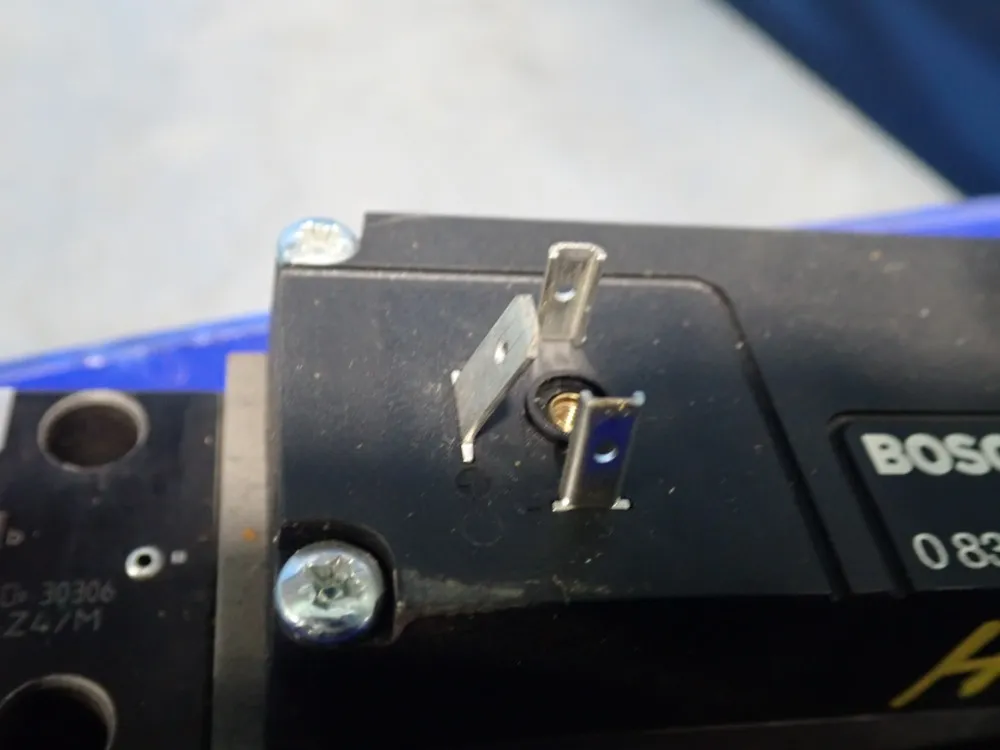 Rexroth Directional Valve - 0 831 006003