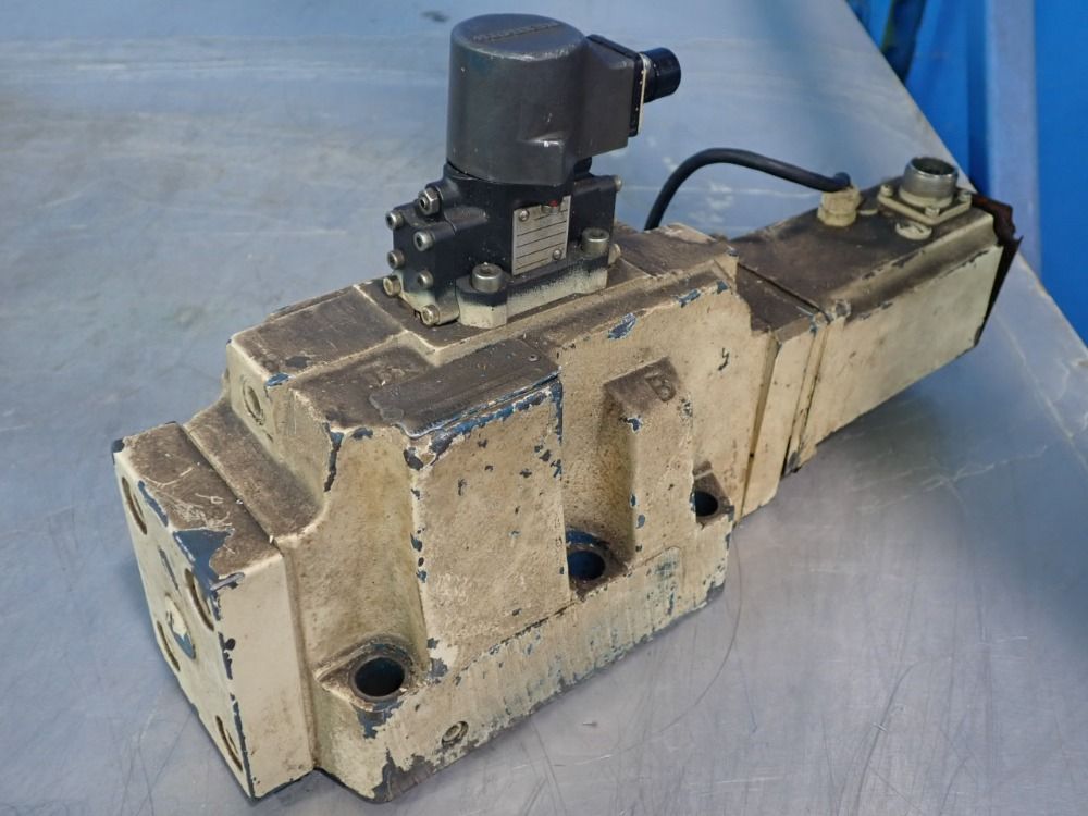 Rexroth Directional Control Valve - 4wrde-25-v350l-51/6l24z9/mr-202