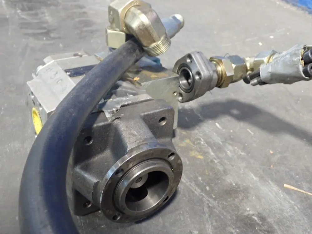 Rexroth Internal Gear Pump - R900932111