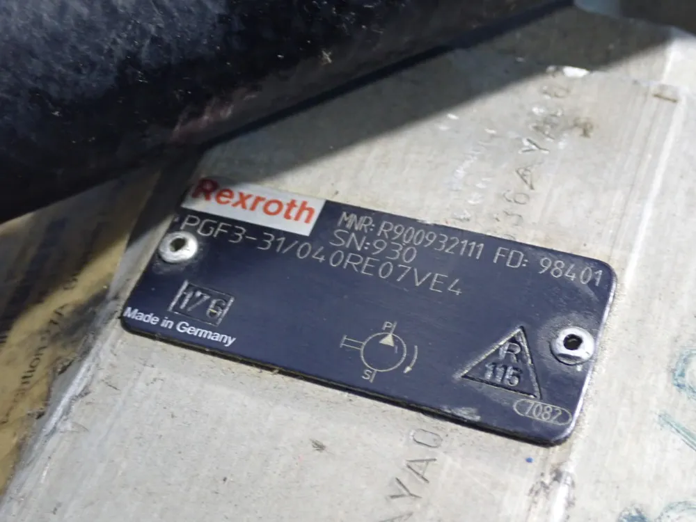 Rexroth Internal Gear Pump - R900932111