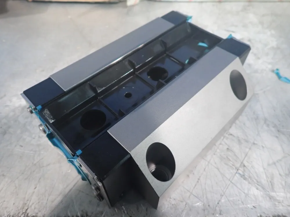 Rexroth Roller Runner Block - R185151210