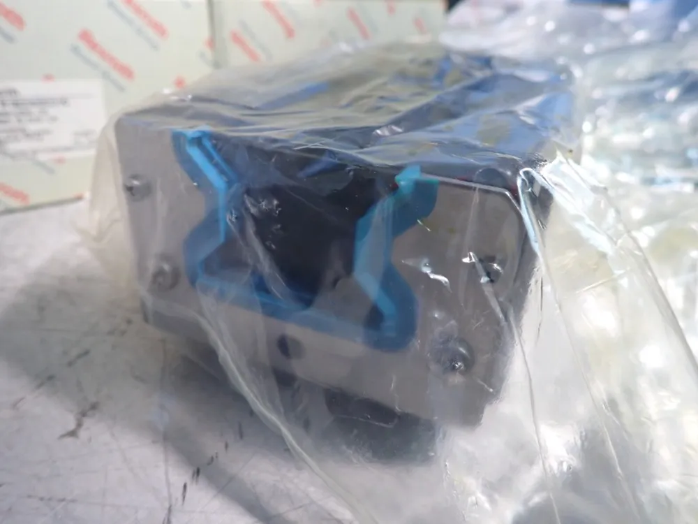 Rexroth Roller Runner Block - R182452310