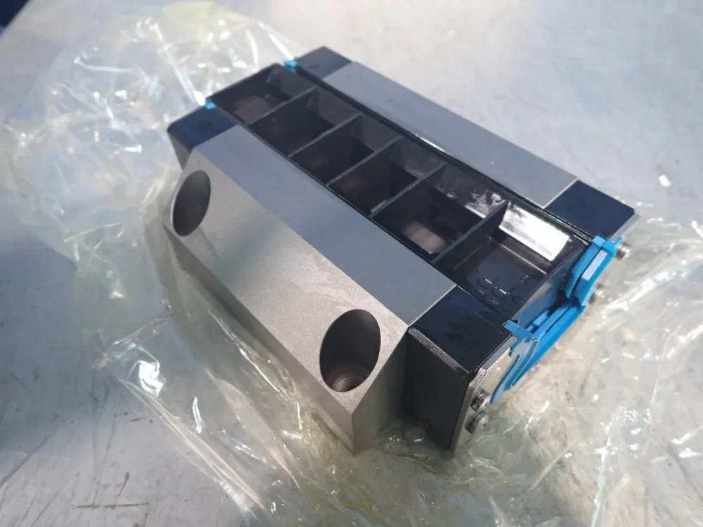 Rexroth Roller Runner Block - R185141310