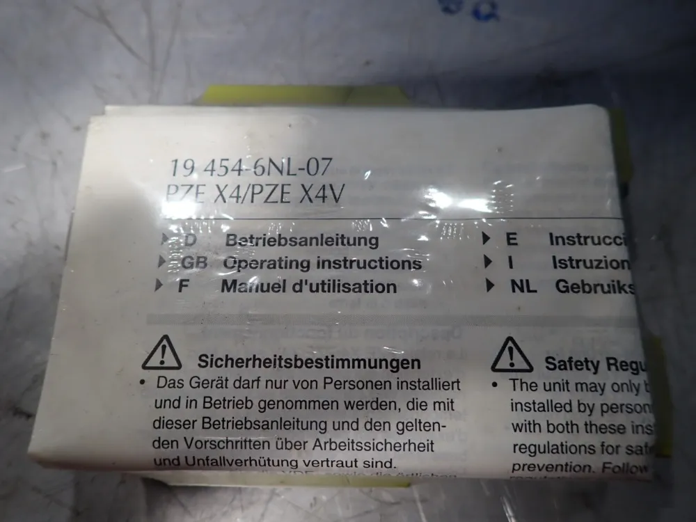 Pilz Safety Relay - Pzex4