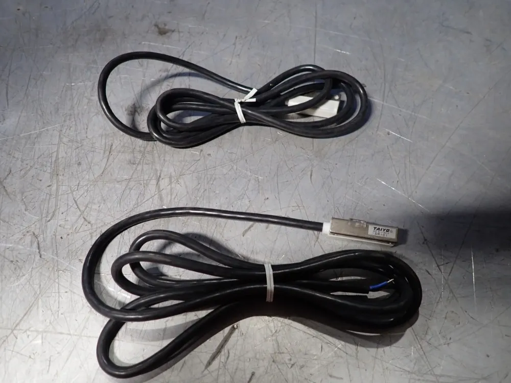 Taiyo Lot Of 2 Proximity Sensor - Sr101