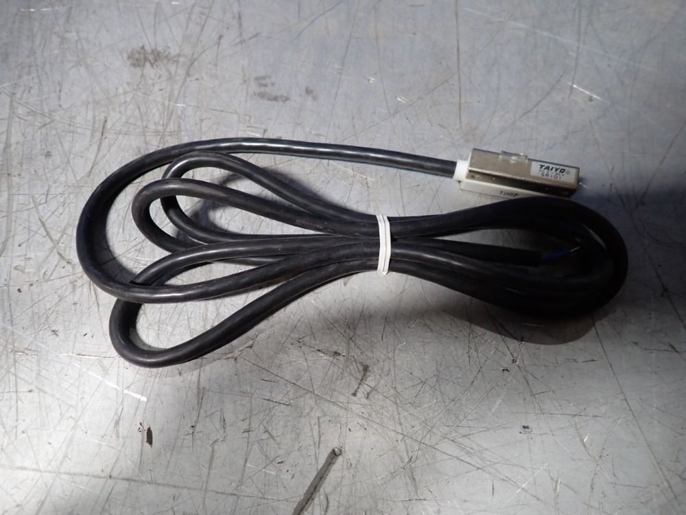 Taiyo Lot Of 2 Proximity Sensor - Sr101