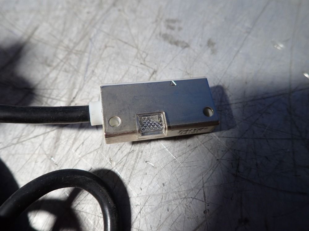 Taiyo Lot Of 2 Proximity Sensor - Sr101