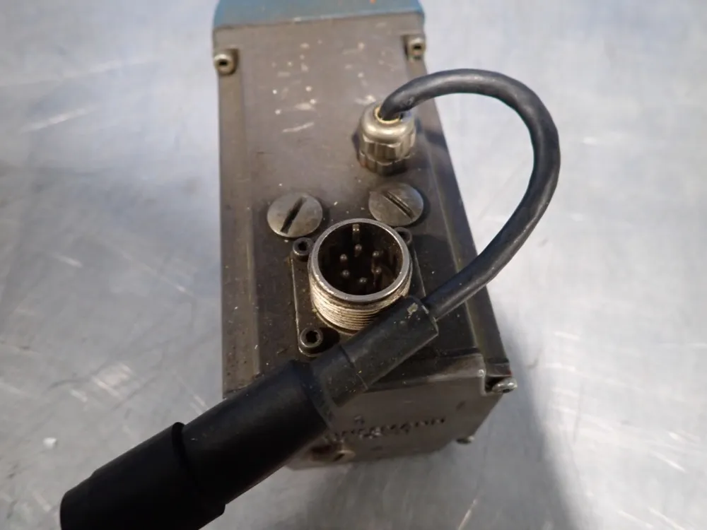 Rexroth Directional Valve - 4wrde10v100l-51/6l24z9/m-202