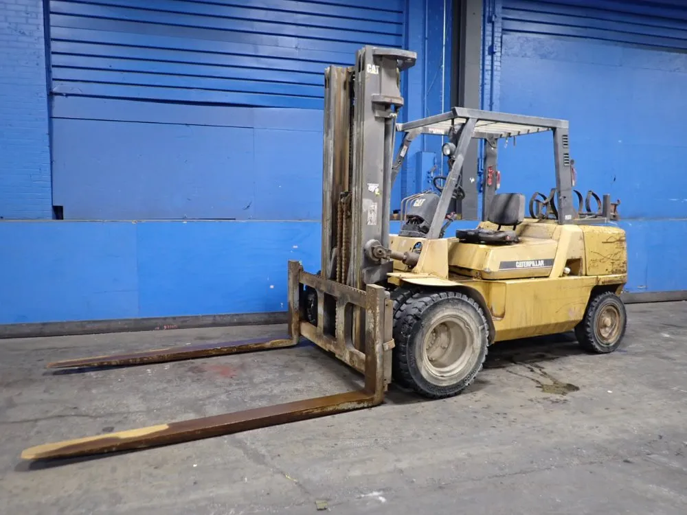 Caterpillar 10200 Lbs Propane Forklift - Gp50k1