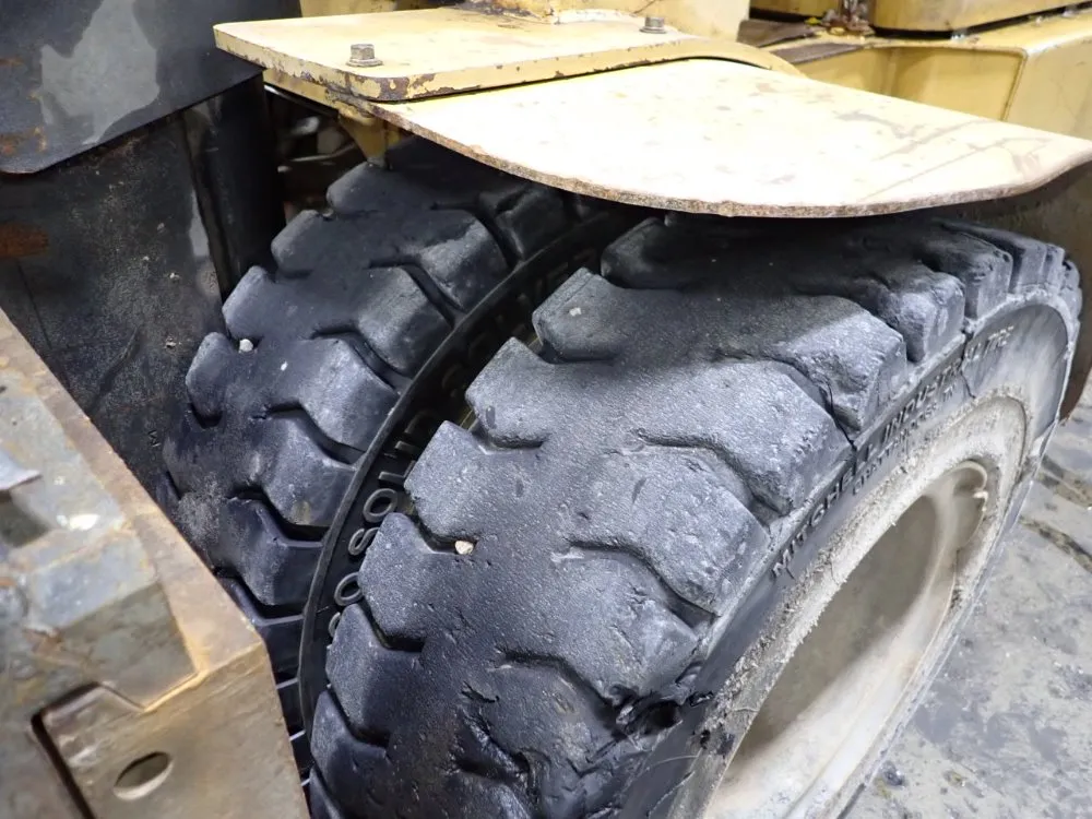 Caterpillar 10200 Lbs Propane Forklift - Gp50k1