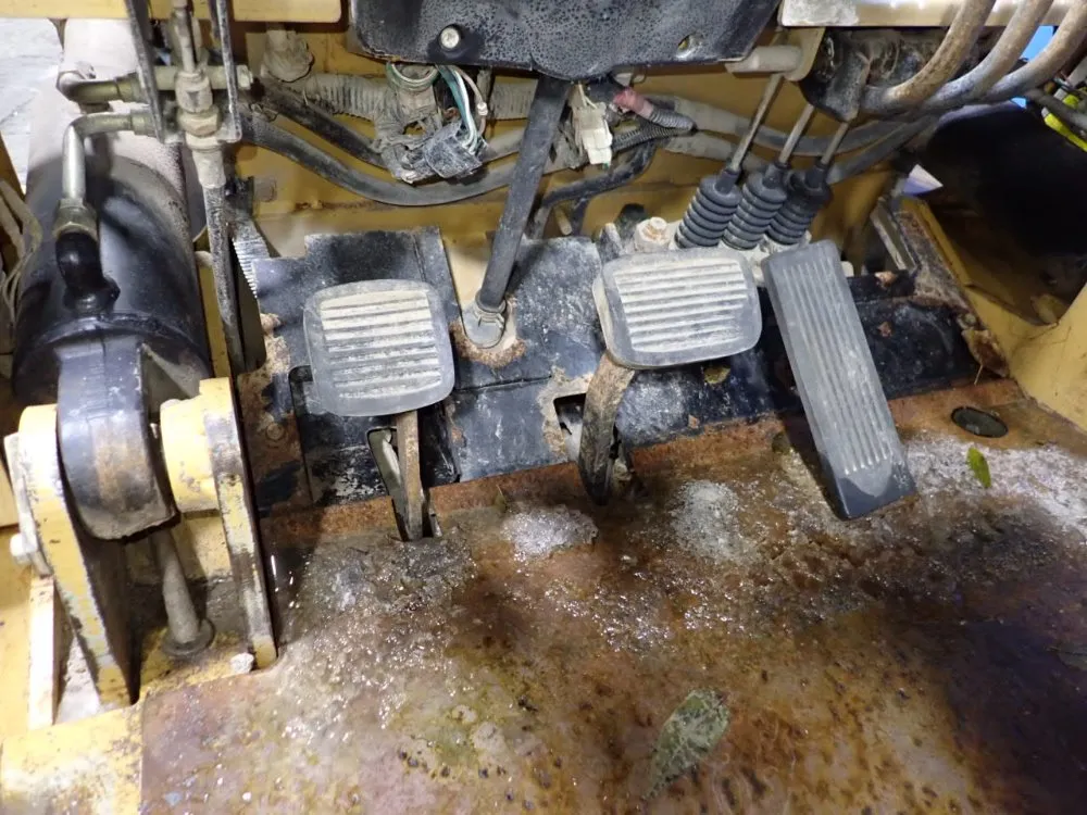 Caterpillar 10200 Lbs Propane Forklift - Gp50k1