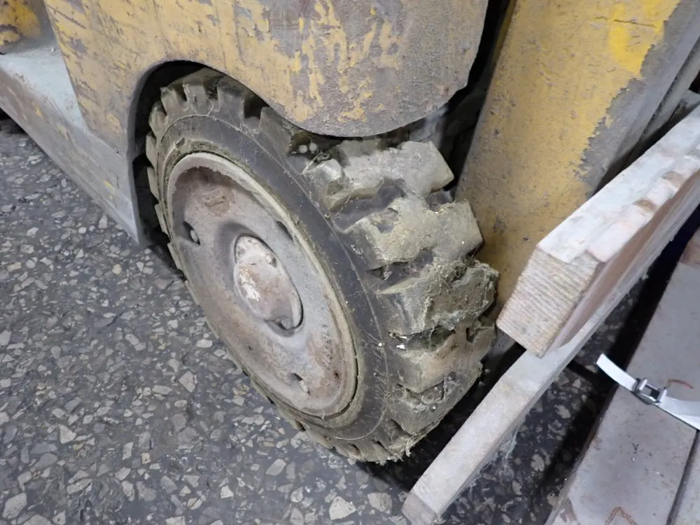 Allis-chamlers 2000 Lbs Propane Forklift - Ft 20 24