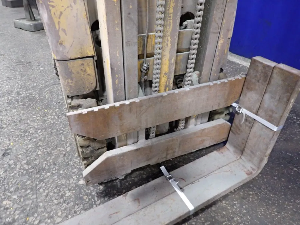 Allis-chamlers 2000 Lbs Propane Forklift - Ft 20 24