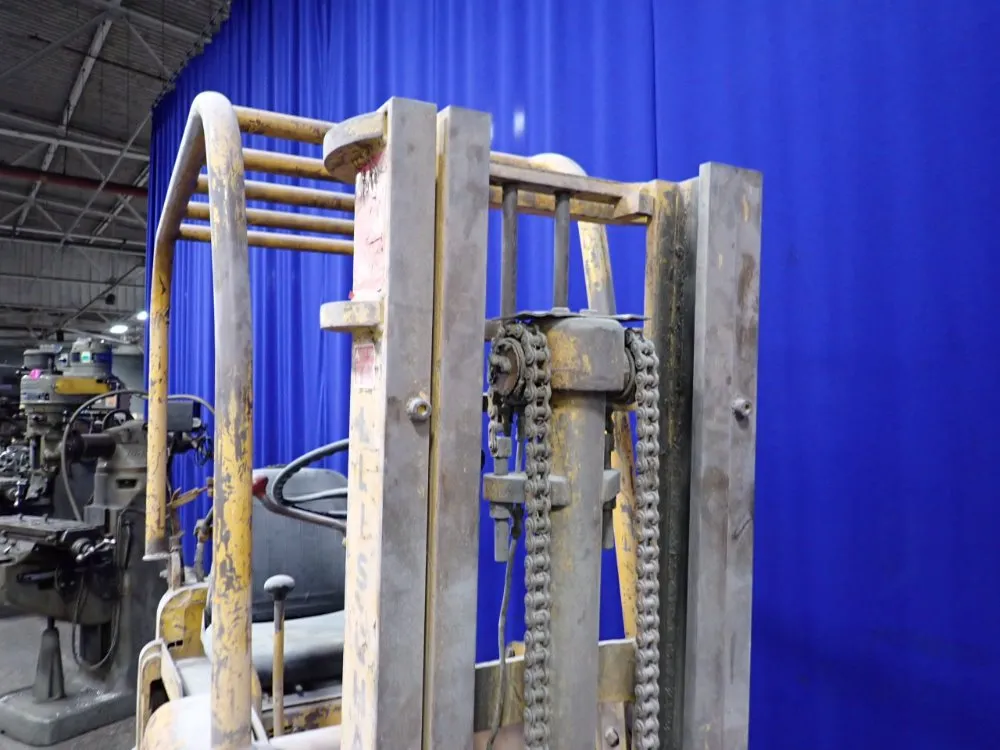 Allis-chamlers 2000 Lbs Propane Forklift - Ft 20 24