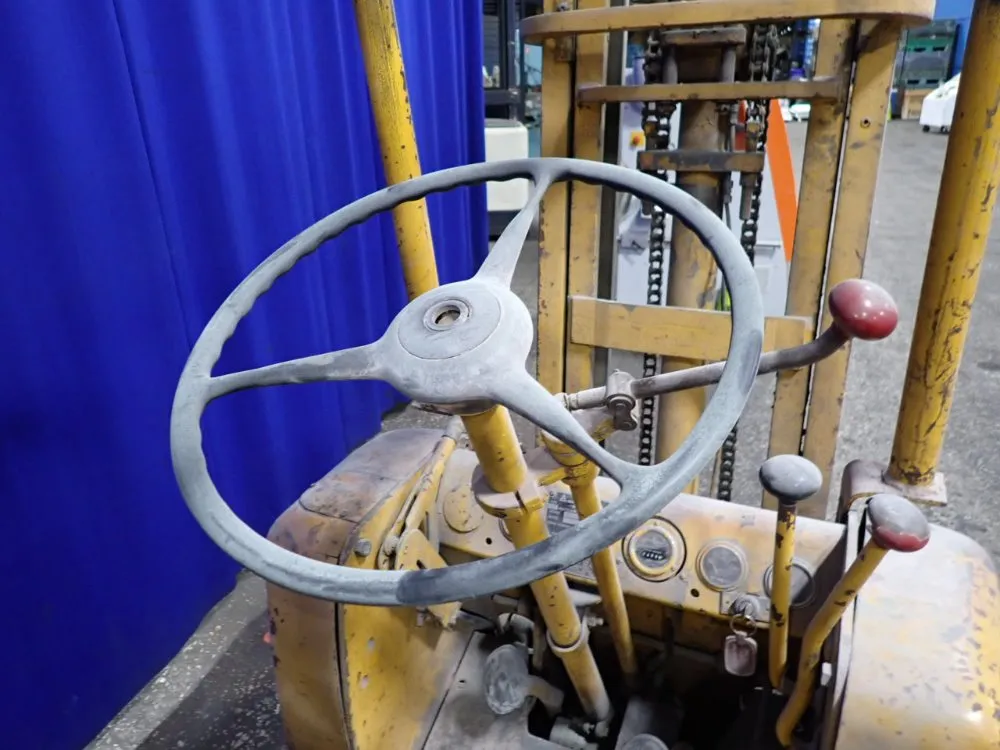 Allis-chamlers 2000 Lbs Propane Forklift - Ft 20 24