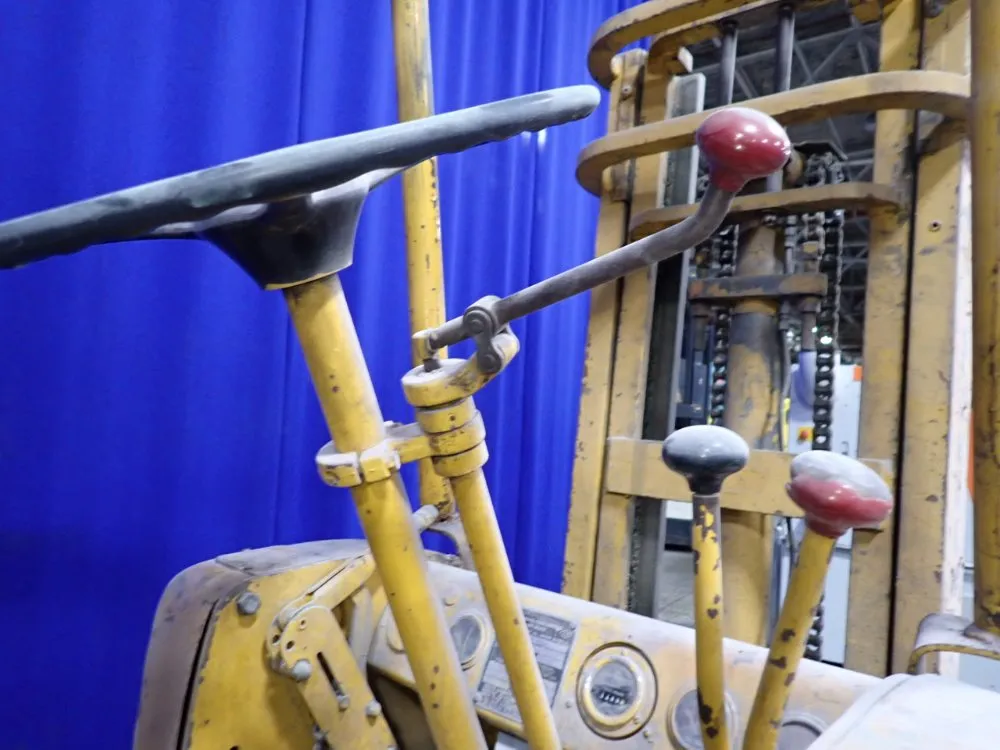 Allis-chamlers 2000 Lbs Propane Forklift - Ft 20 24