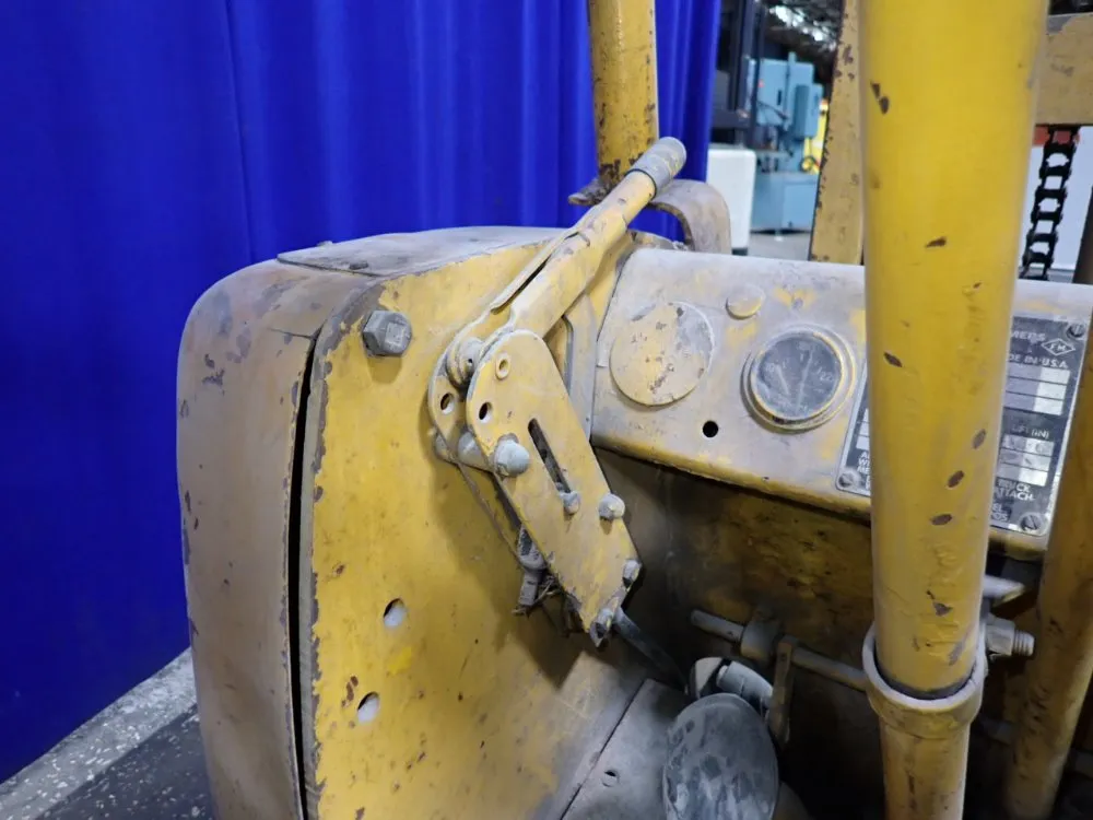 Allis-chamlers 2000 Lbs Propane Forklift - Ft 20 24