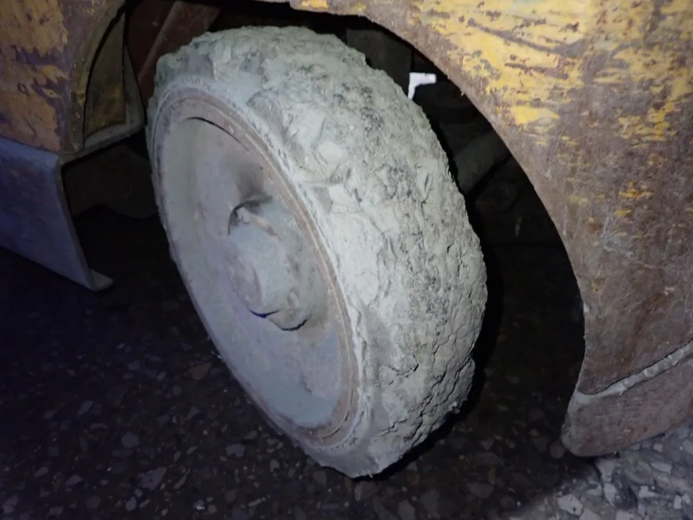 Allis-chamlers 2000 Lbs Propane Forklift - Ft 20 24