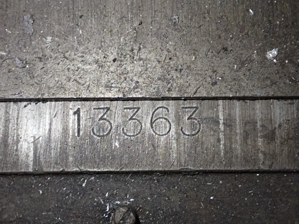 Bridgeport 9" X 32" Vertical Mill