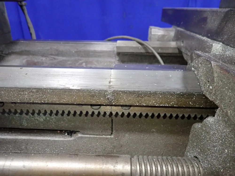 Andrycguwska 17"/19" X 42" Gap Bed Lathe - Tue-40