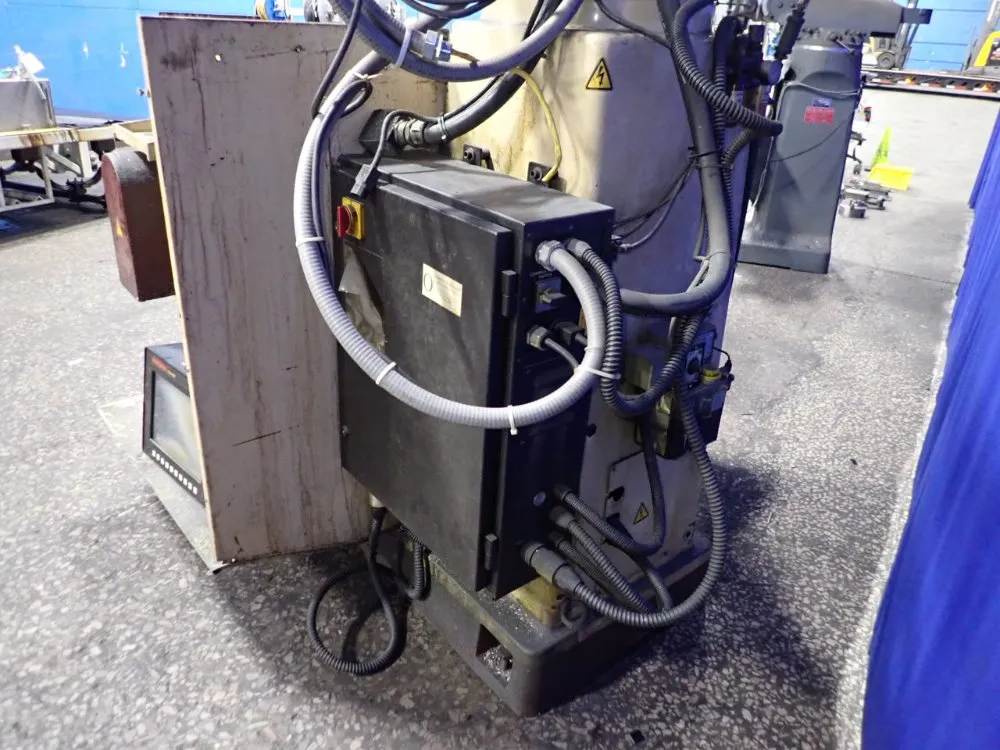 Chevalier 11" X 52" Cnc Vertical Mill - Fm-63r