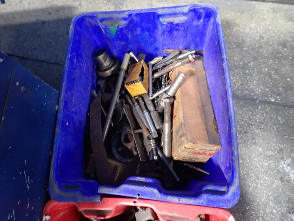 Clausing 14" X 47" Lathe - 6319