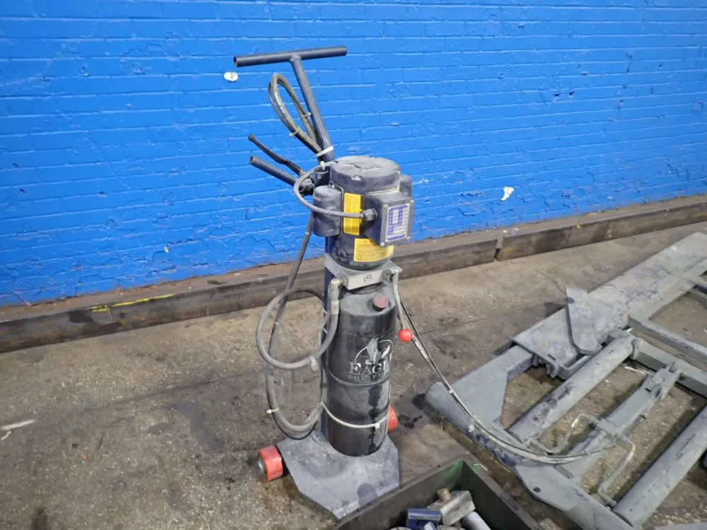 Eagle Equipment Portable Vehicle Lift