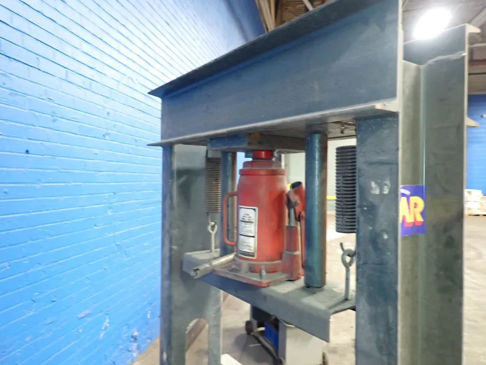 American Equipment Distributors 30 Ton/20 Ton Heavy Duty Industrial Press