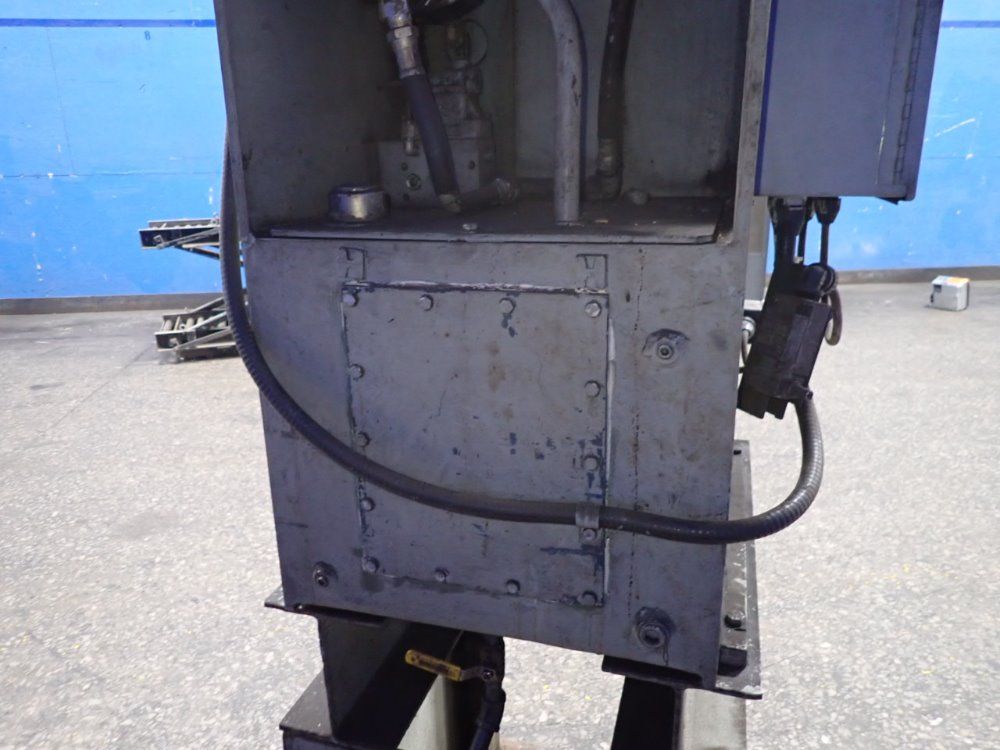 Denison Division 8 Ton Hydraulic Press - S085mc204d267c231a235s206