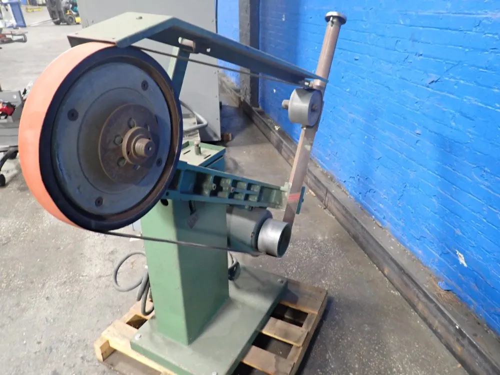 Hammond Belt Sander - Ubg-132