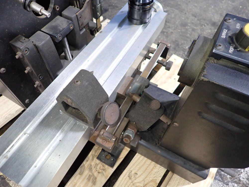 Suburban Tool 14" Optical Comparator - Mv-14