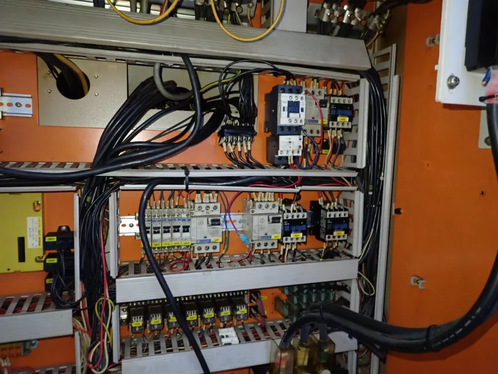 Daewoo Cnc Lathe - 250msb