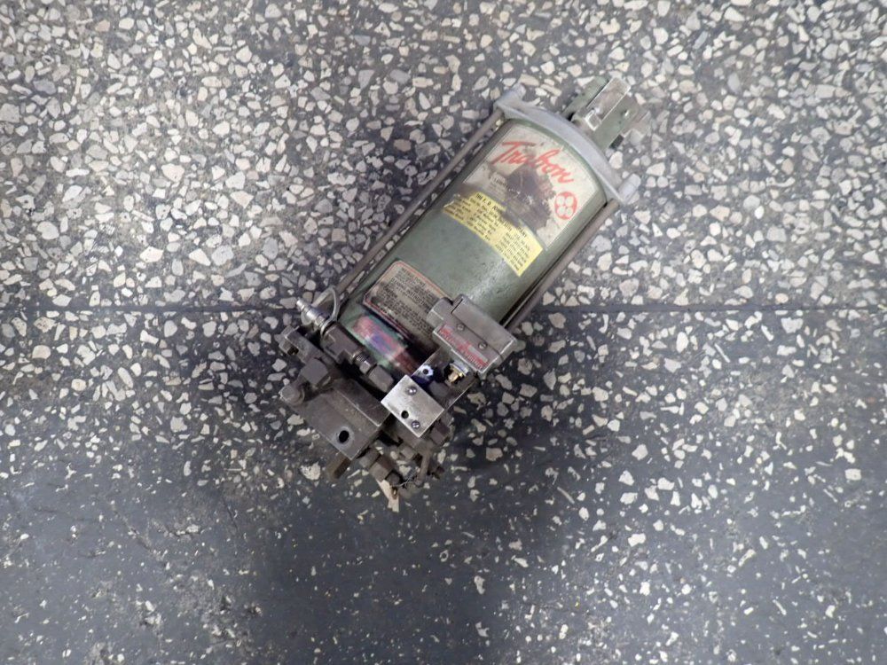 Trabon Lubricant Resevoir