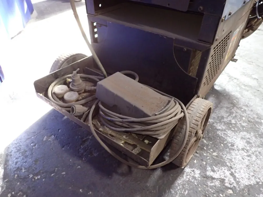 Miller 350 Amp Welder - Syncrowave 350 Lx