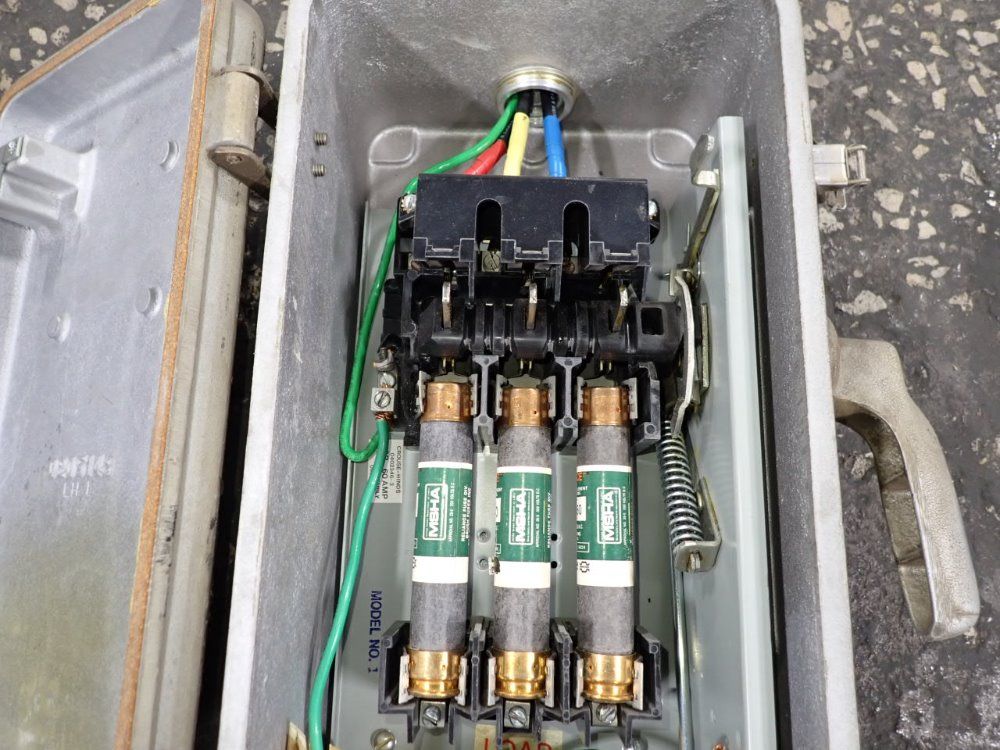 Crouse Hinds Electrical Switch - Wsr 6352