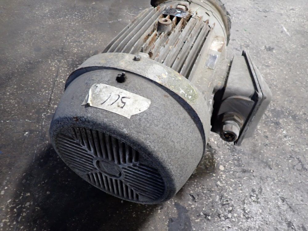 Weg 40 Hp Pump - 04036es3e324m