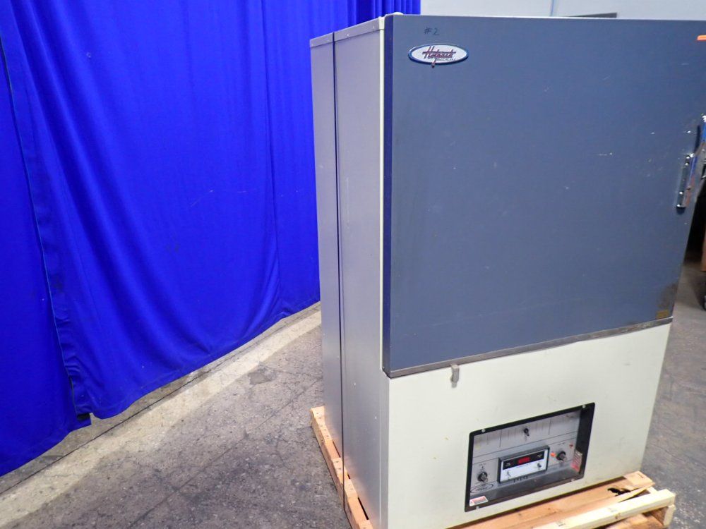 Hotpack 24" X 26" Oven