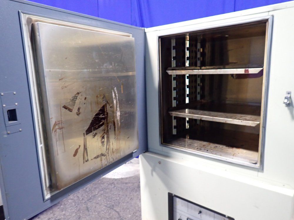 Hotpack 24" X 26" Oven