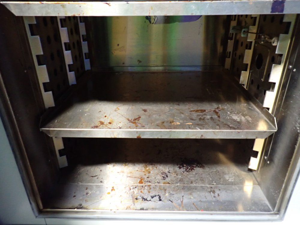 Hotpack 24" X 26" Oven