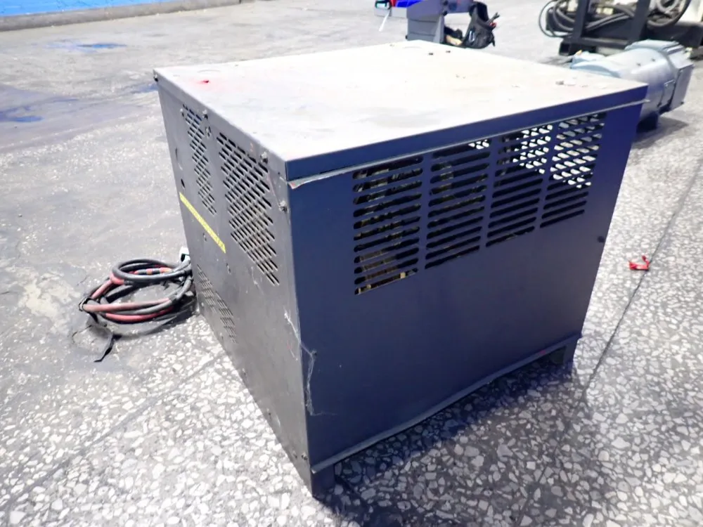 Hawker Battery Charger - Ph3r-24-680